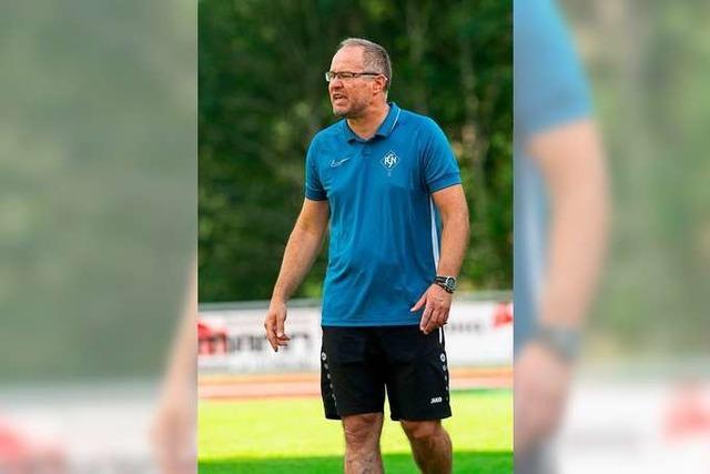 Zeljko Cosic, Trainer des Landesligisten FC Neustadt, nominiert seine Topelf