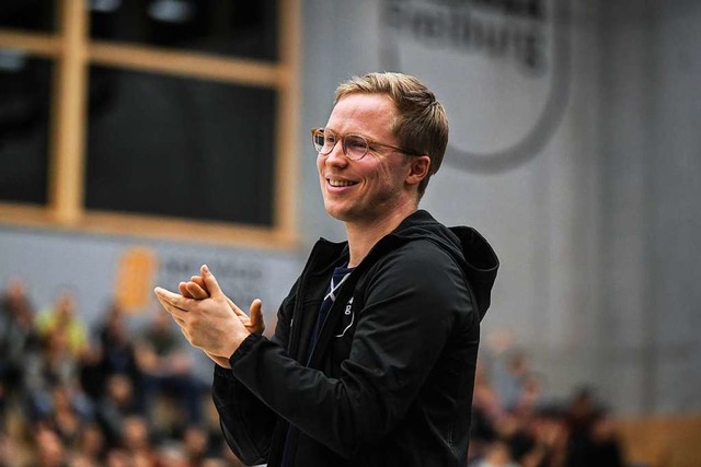 Freute sich ber den gelungenen Kaltst... FT-Volleyballtrainer Jakob Schnhagen  | Foto: Patrick Seeger