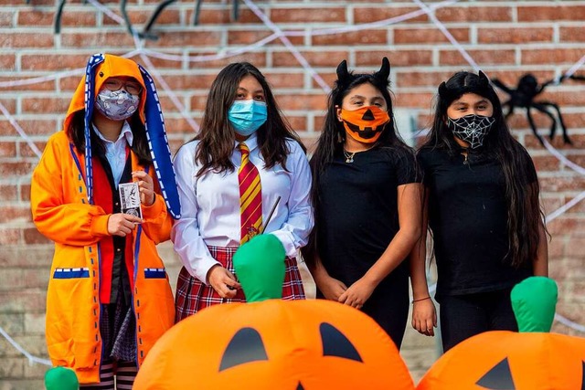 Halloween und Corona &#8211; in diesem Jahr kein einfaches Thema (Symbolfoto).  | Foto: DAVID MCNEW (AFP)