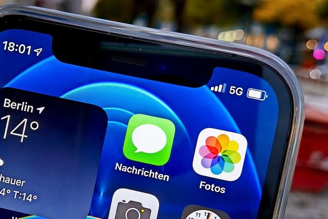 Noch steckt die 5G-Technologie in den Kinderschuhen.  | Foto: Christoph Dernbach (dpa)