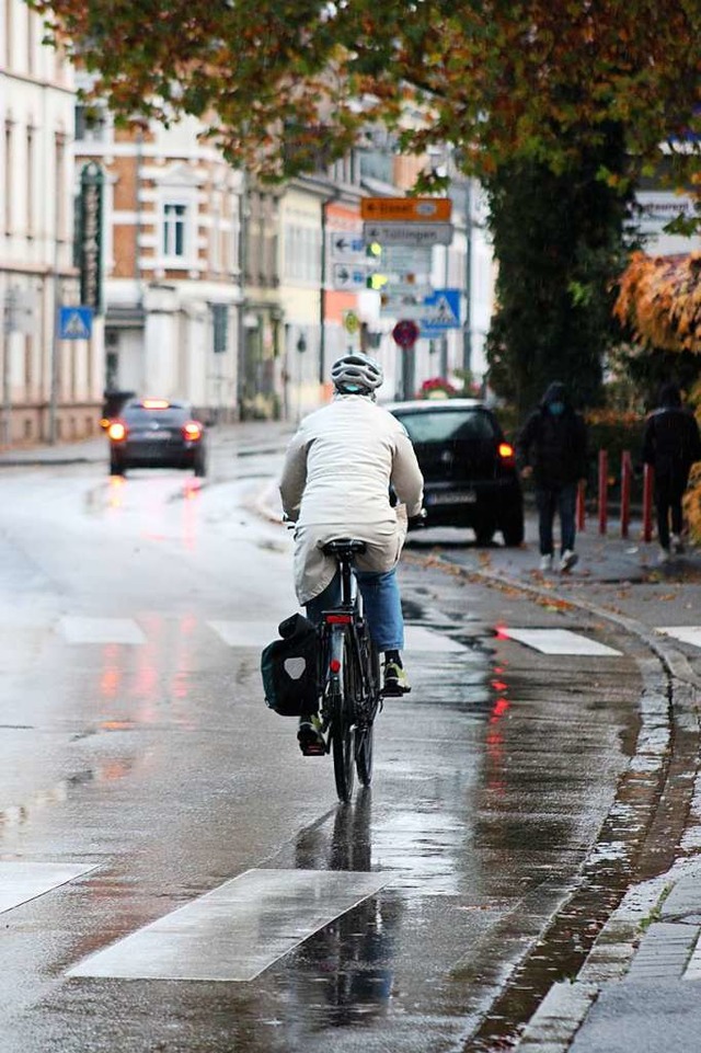 Fahrradfahrer in der Weinbrennerstrae  | Foto: Annika Sindlinger