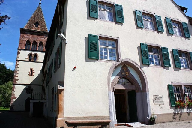 In einer ehemaligen Klosteranlage ist ...lfe-Klinik in Weitenau untergebracht.   | Foto: Julia Jacob