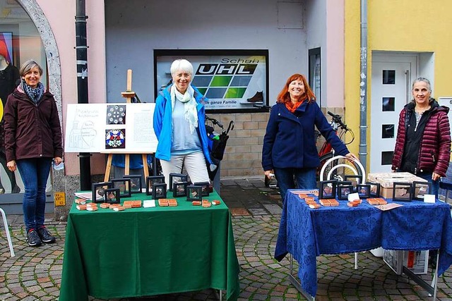 Die Projektgruppe Kirchenraum am Stand...der Runde, Heike Jrges, war abwesend.  | Foto: Dorothea Scherle