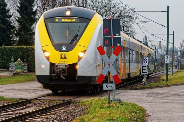 Der Schienenbetrieb auf der Kaiserstuh...nisch mit Schmieranlagen nachzursten.  | Foto: Martin Wendel