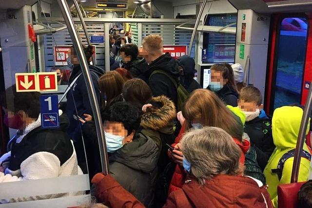 In den Regio S-Bahnen im Kreis Lrrach herrscht morgens riskante Enge