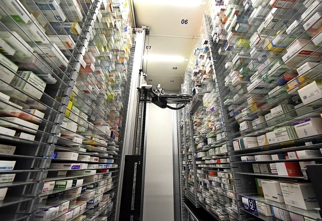 Verbilligte Medikamente fr Kliniken g...lichen Preisen an ihre Kunden weiter.   | Foto: Waltraud Grubitzsch (dpa)