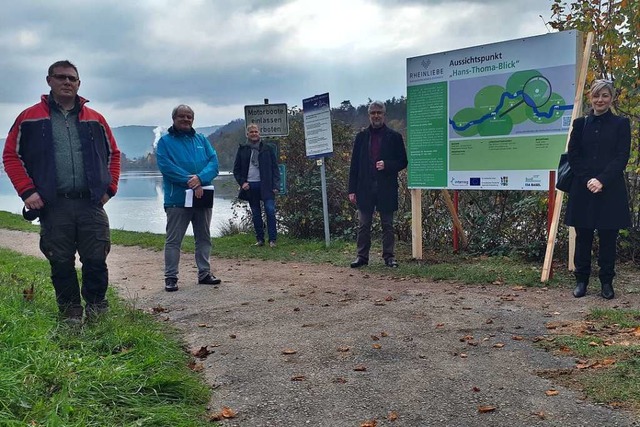 Statt eines erodierten Ufers bekommt  ...artschuss fr das Projekt Rheinliebe.   | Foto: Erika Bader