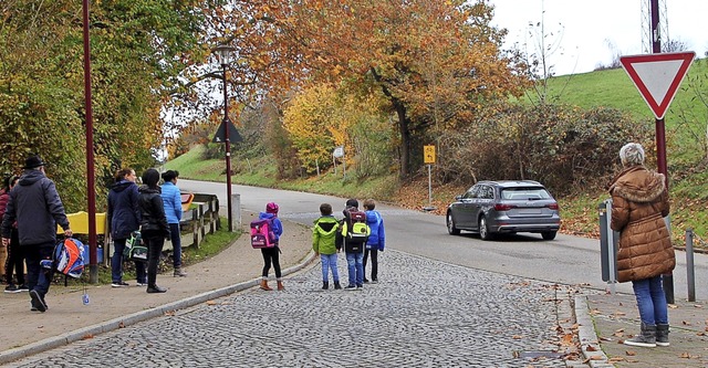 Kein groes Gedrnge am Morgen an der ...-Heinrich-Zeller-Grundschule in Karsau  | Foto: Petra Wunderle