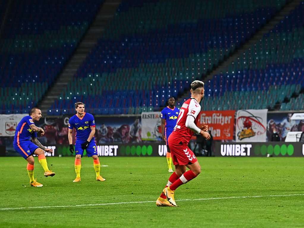 Gegen RB Leipzig verliert der SC Freiburg mit 0:3 und bleibt auch im sechsten Spiel in Folge ohne Sieg.