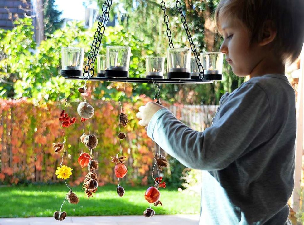 Herbstliches Mobil: So werden die Schtze der Kinder hbsch bewahrt.  | Foto: Silke Kohlmann