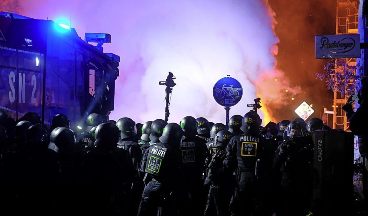 Groeinsatz der Polizei im linksalternativen Leipziger Stadtteil Connewitz  | Foto: Sebastian Willnow (dpa)