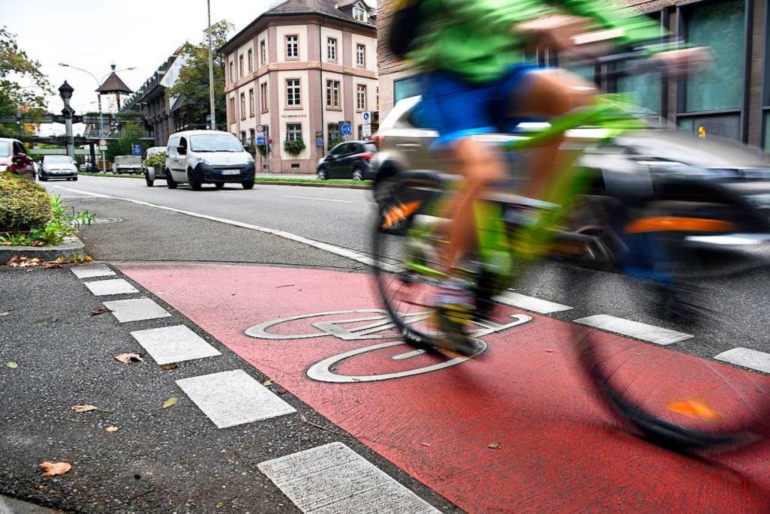 Mehr Platz für Radfahrer fordern in Fr...d Bürger beim Fuß- &amp; Radentscheid.  | Foto: Thomas Kunz