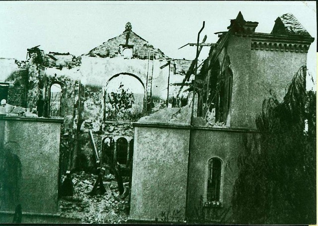 Die niedergebrannte Synagoge im November 1938   | Foto: Stadtarchiv