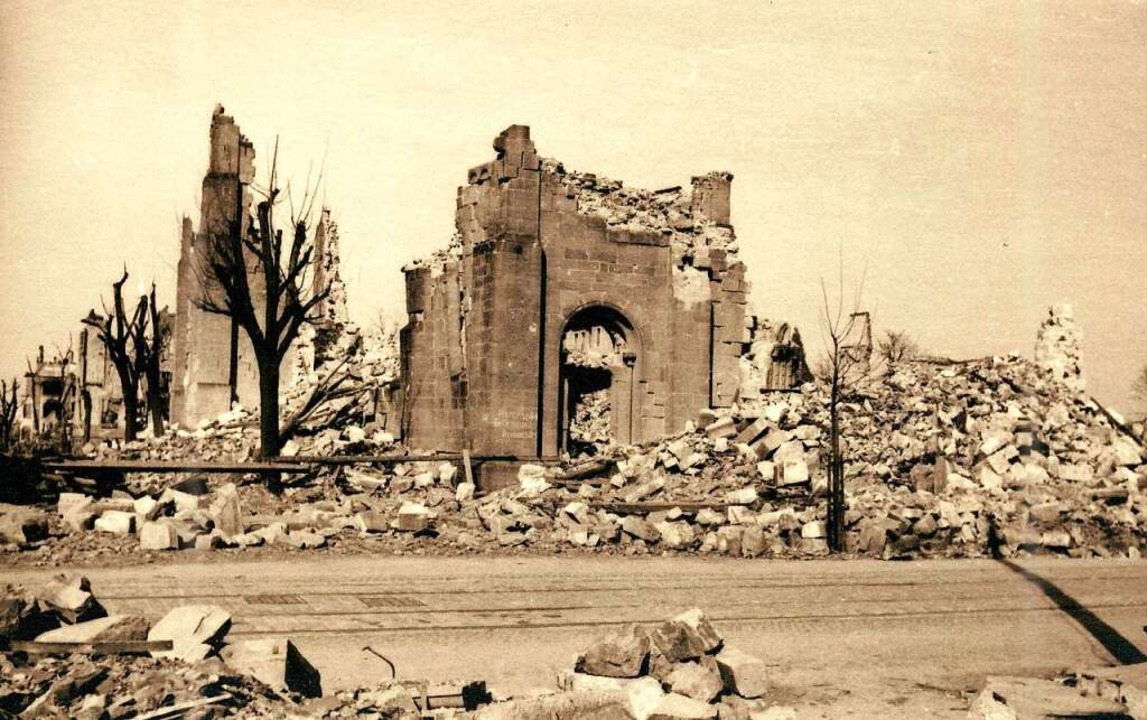 Freiburgs Erste Evangelische Kirche Ging 1944 Im Bombenhagel Unter Freiburg Badische Zeitung