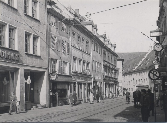 Die Huser zwischen Bertoldsbrunnen un...n Ruth Gro-Albenhausen (Sommer 1944)   | Foto: bz