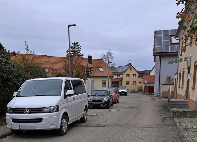 Um unerlaubtes Parken im Einmndungsbe...Parkpltze beim Landratsamt beantragt.  | Foto: Christine Weirich