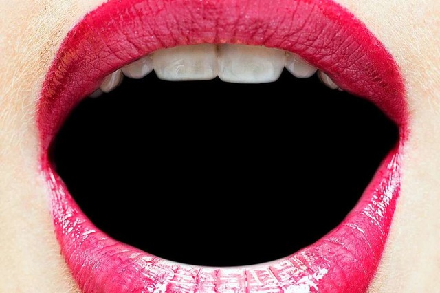 Rote Lippen unter dem Mundnasenschutz?...ie Masken an der Innenseite verfrben?  | Foto: Photocase.de/phunk