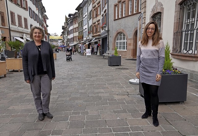 Brigitte Brgger (links) und Stphanie...ung in der Weihnachtszeit erarbeitet.   | Foto: Valentin Zumsteg