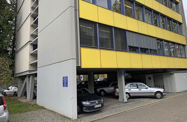 In Offenburg eine Seltenheit: berbaut...Freiburger Amts fr Vermgen und Bau.   | Foto: Helmut Seller