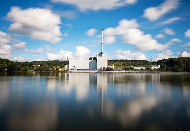 Das Atomkraftwerk Krmmel an der Elbe auf einem Bild von 2016.   | Foto: Daniel Reinhardt