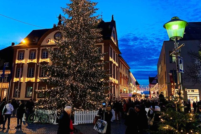Die Stadt Offenburg plant einen Weihna...nun Kritik laut (Archivbild von 2019).  | Foto: Helmut Seller