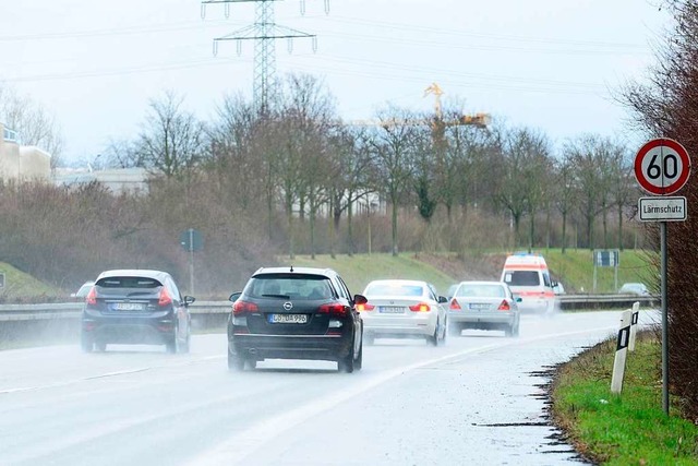 Ein Kleintransporter und ein Pkw sind ...eiburg aneinandergeraten (Symbolbild).  | Foto: Ingo Schneider