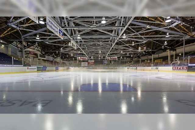 Eishalle plus Einzelhandel als L�sung?