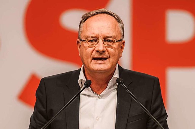 Andreas Stoch bleibt Vorsitzender der ...tzenkandidat in die Landtagswahl 2021.  | Foto: Fionn Groe