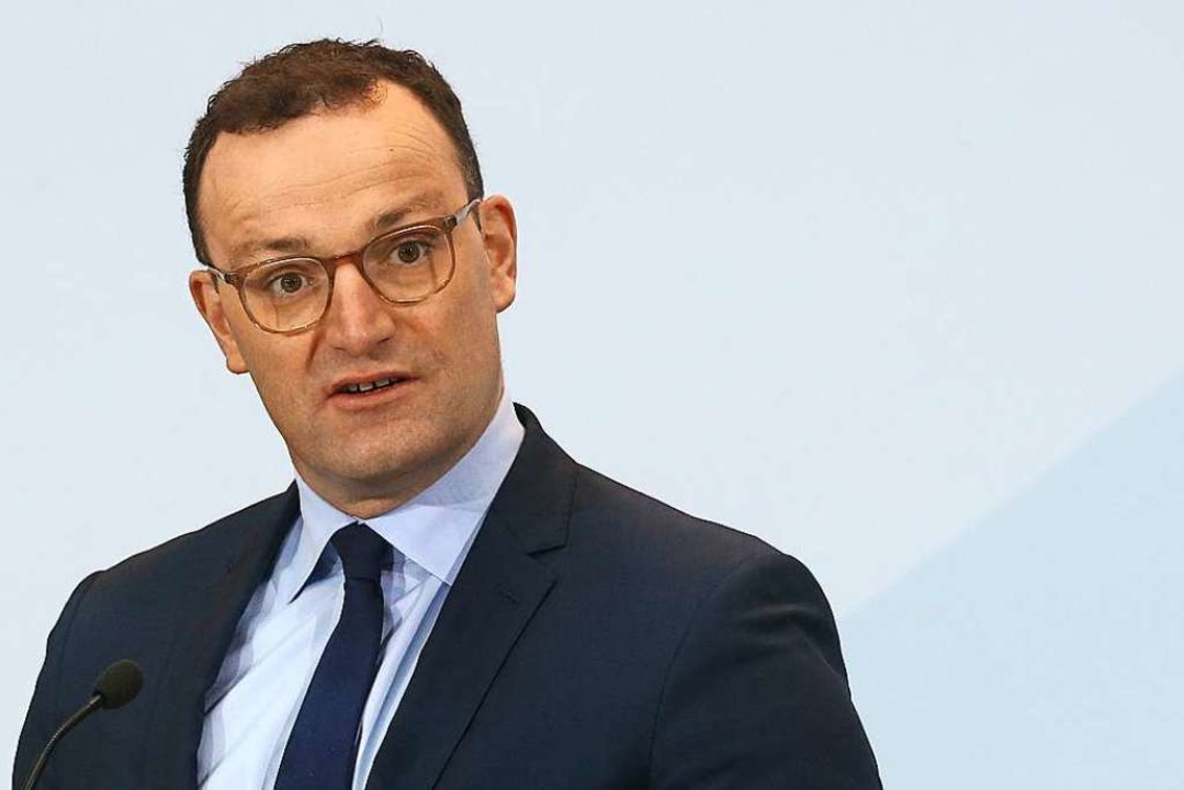 Will die Corona-Regeln gemeinsam mit d...rundlage stellen: Minister Jens Spahn.  | Foto: Wolfgang Kumm (dpa)