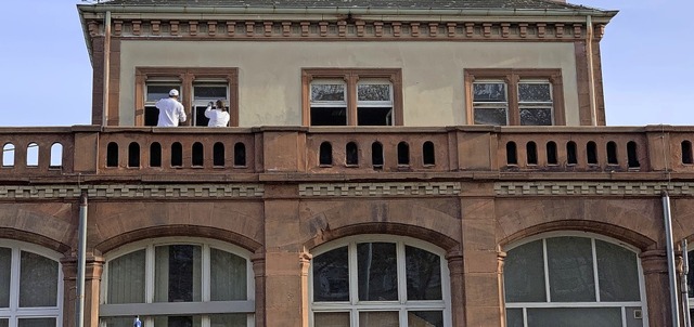 Die Renovierungsarbeiten laufen bereit...rofitiert auch der Offenburger Bahnhof  | Foto: Helmut Seller