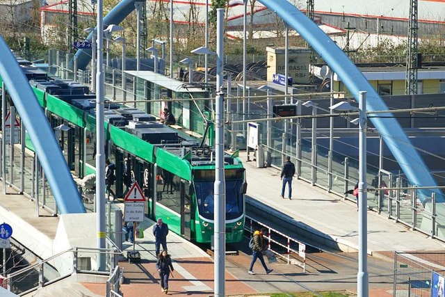 Die Tram in Weil am Rhein soll verlngert werden.  | Foto: Victoria Langelott