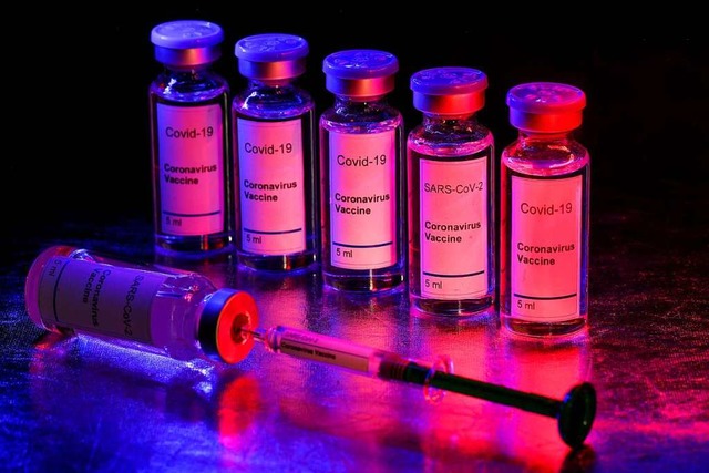 Der Covid-19-Impfstoff von Pfizer und Biontech  | Foto: Igor Kralj/PIXSELL via www.imago-images.de