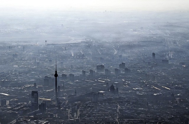 Berlin unter einer Dunstglocke   | Foto: Federico Gambarini (dpa)