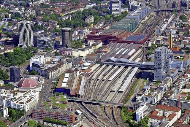 Der Bahnhof SBB und das Quartier von d...n Postgebude wird weiter umgestaltet.  | Foto: Erich Meyer