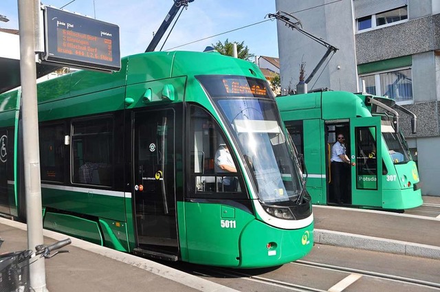 Noch endet die Tram in Riehen. Eine St...erlngerung nach Lrrach sinnvoll ist.  | Foto: Daniel Gramespacher