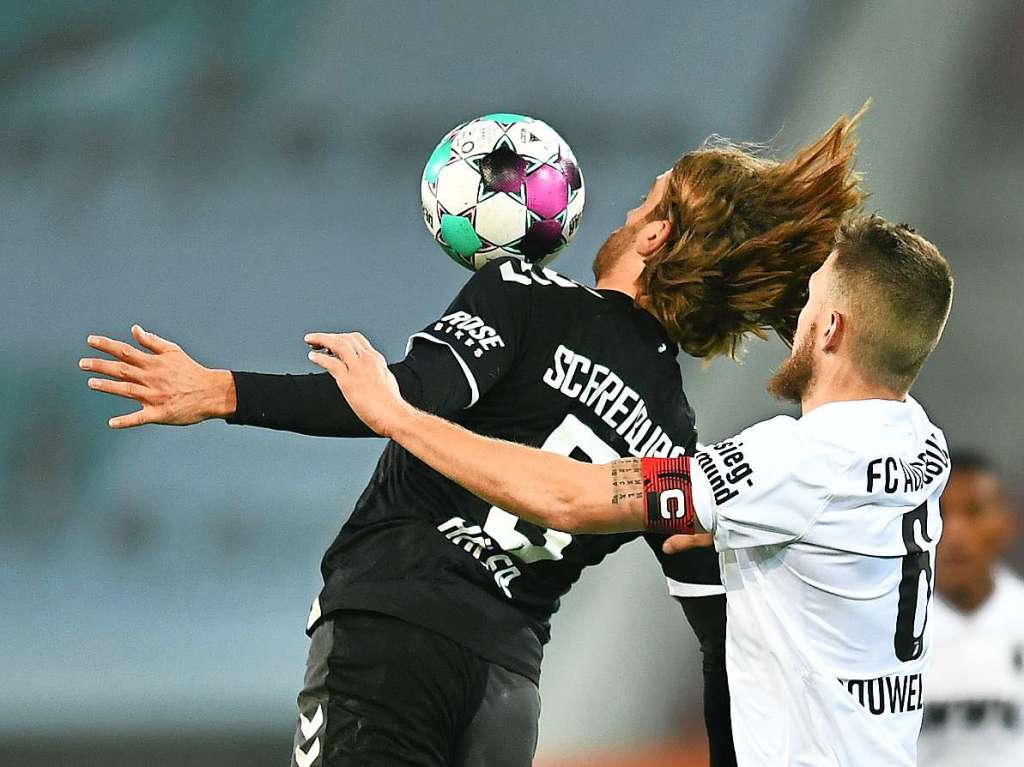 Der SC Freiburg spielt am 9. Spieltag der Bundesliga 1:1 gegen Augsburg.