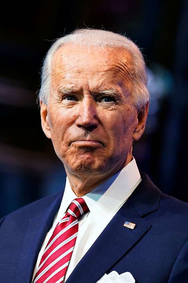 Joe Biden hat sich beim Spielen mit se...eine Stressfrakturen im Fu zugezogen.  | Foto: Andrew Harnik (dpa)