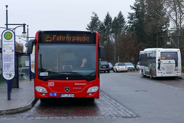 Die Neugestaltung des Bad Krozinger Busbahnhofs liegt auf Eis.  | Foto: Frank Schoch