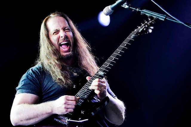 John Petrucci im Jahr 2012.  | Foto: Balazs Mohai