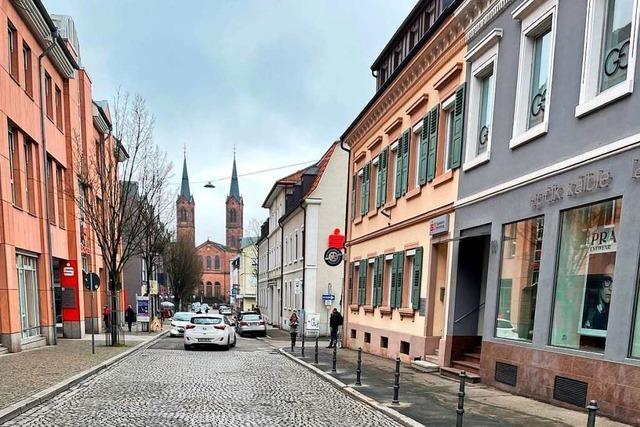 Poller sollen wildes Parken in Schillerstrae in Lahr verhindern