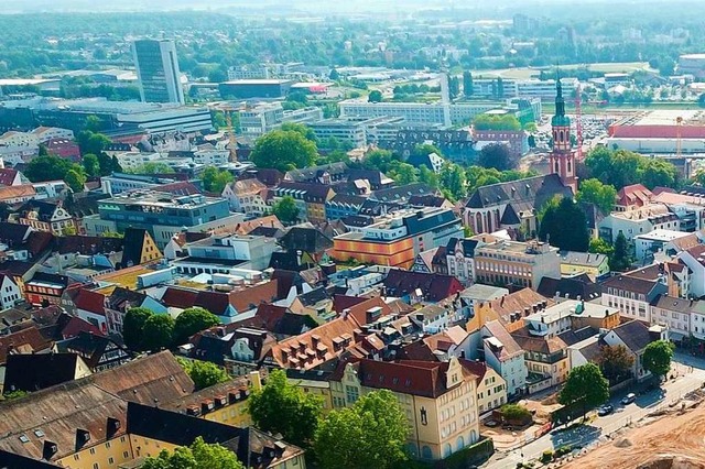 &#8222;Offenburg l(i)ebt dich&#8220; h...e ganze Stadtgemeinschaft senden will.  | Foto: Michael Saurer