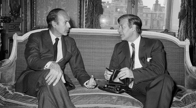 Giscard d&#8217;Estaing (links) mit Helmut Schmidt 1972 in Paris.  | Foto: - (AFP)