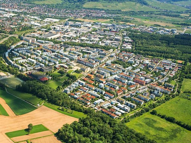 1996 wurden die ersten Wohnungen im Rieselfeld bezogen.  | Foto: Nils Theurer