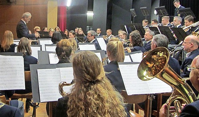 In der Stadtmusik Elzach wartet man da...er vor Publikum musizieren zu knnen.   | Foto: Sophia Landwehr