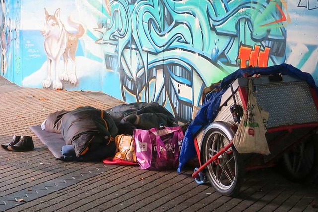 Kein Zuhause: Obdachloser in der Bahnhofsunterfhrung  | Foto: Helmut Porsche 