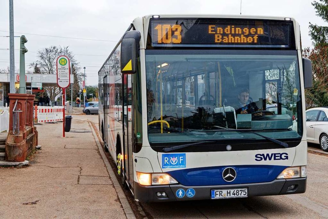 Die Buslinie 103 ist ein wichtiger Bau... Nahverkehr am nördlichen Kaiserstuhl.  | Foto: Martin Wendel