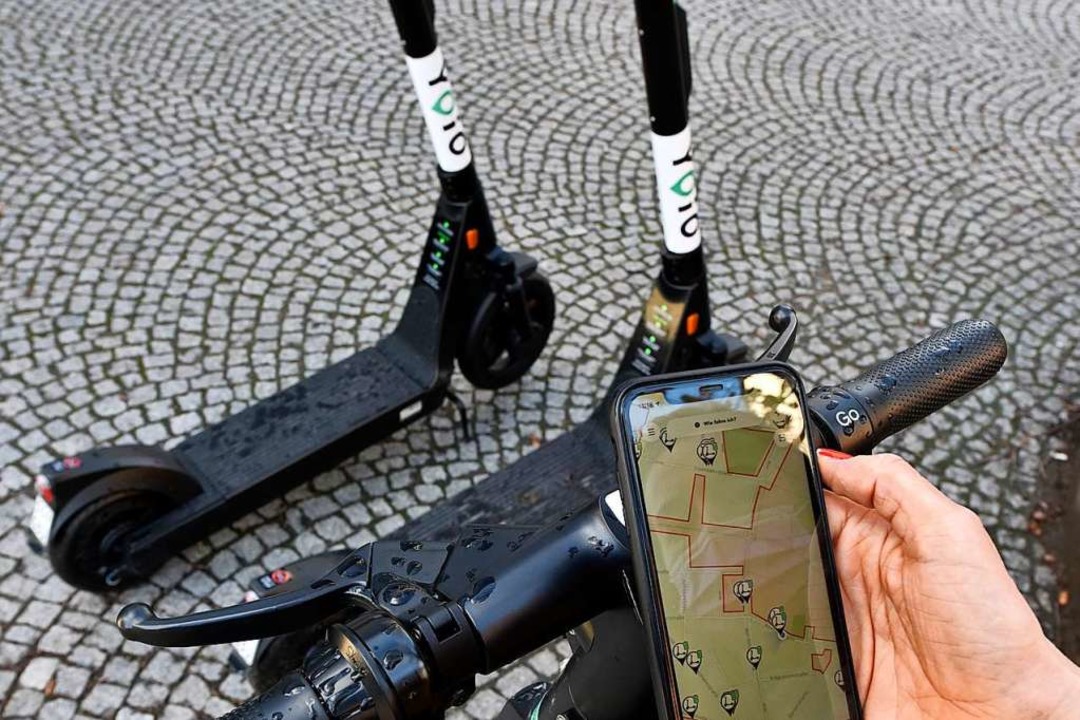 Mit der App findet man die Fahrzeuge. ...rtphone ist das Angebot nicht nutzbar.  | Foto: Thomas Kunz