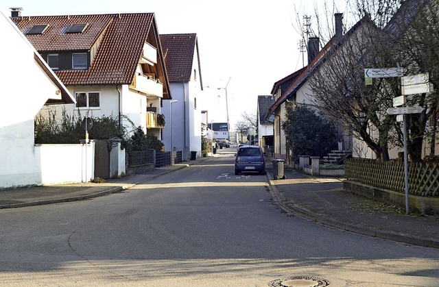 Am Beginn des Kapellenwegs in Neuersha... fr je einen Baum geschaffen werden.   | Foto: Manfred Frietsch