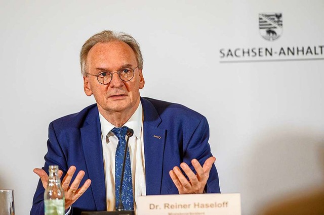 Reiner Haseloff (CDU), Ministerprside...g des Rundfunkbeitrags in Deutschland.  | Foto: Klaus-Dietmar Gabbert (dpa)