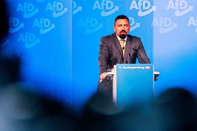 Der Freiburger Stadtrat beim AfD-Bundesparteitag in Kalkar Ende November    | Foto: Rolf Vennenbernd (dpa)